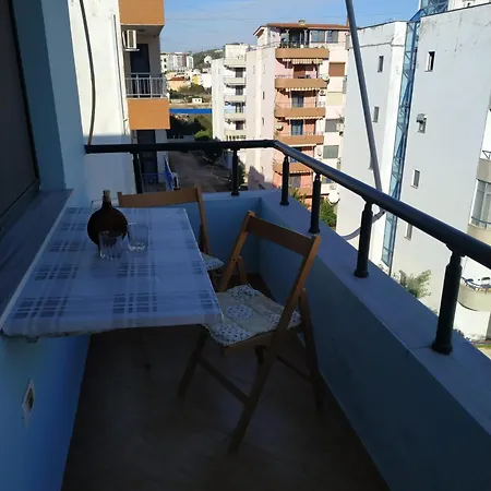 Apartman Flori Apartment *