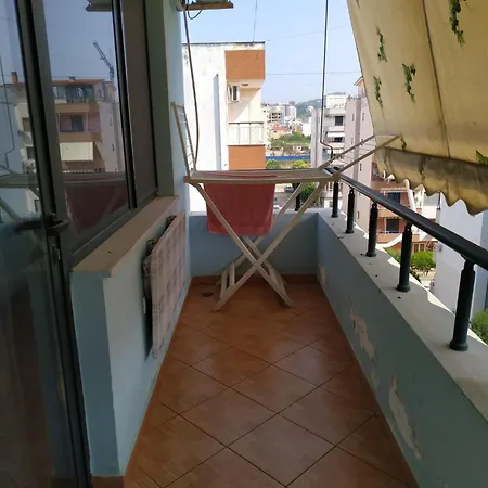 Flori Apartment